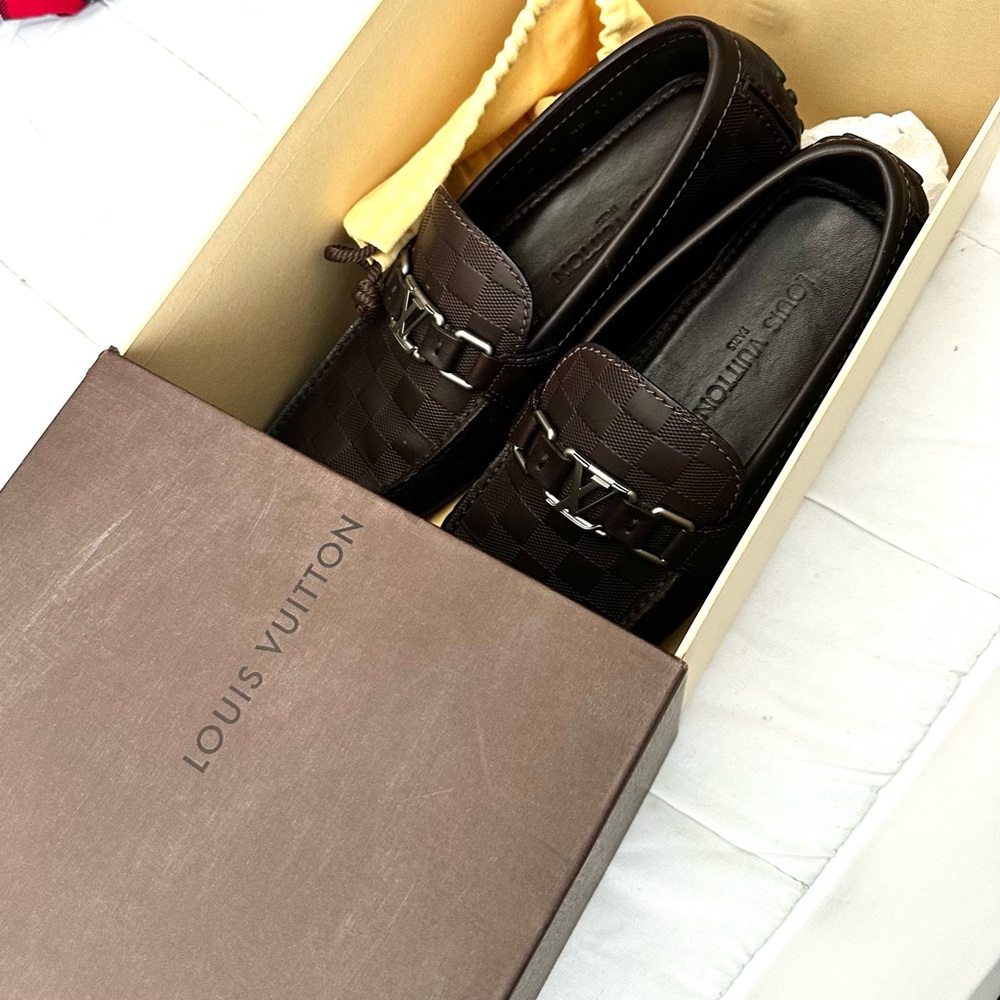 LOUIS VUITTON men loafers